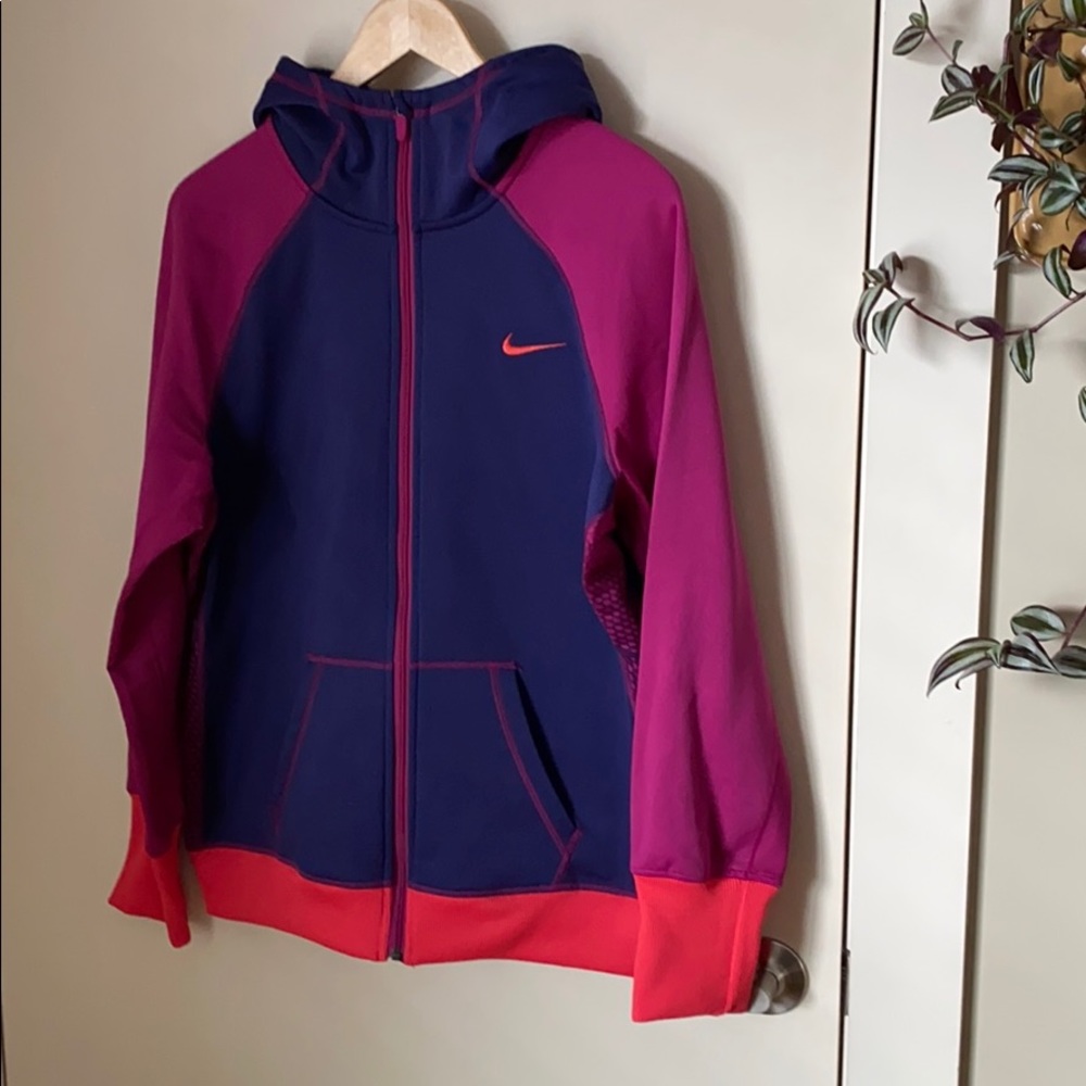 Nike Size XL Therma-Fir Hoodie